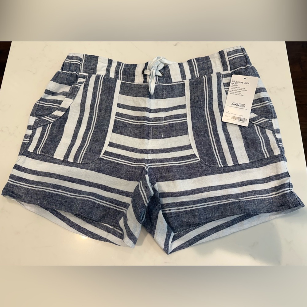 NWT- Athleta Navy and White Striped Women’s Linen Shorts